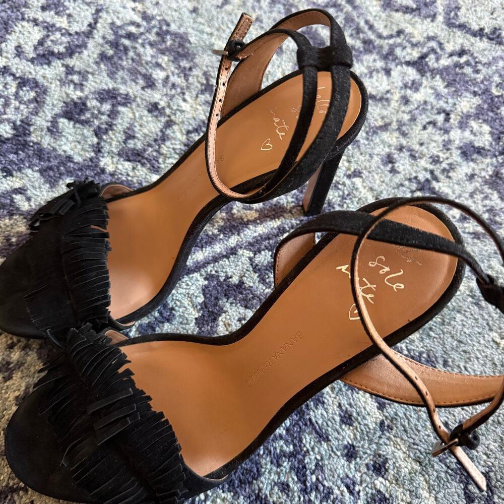 Banana Republic Black Honeysuckle Fringe Open Toe Heels Summer Going Out Preppy - Picture 3 of 11